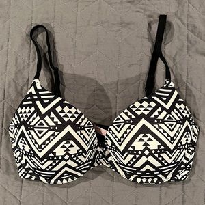 Victoria’s Secret PINK push-up bra size 34DD
